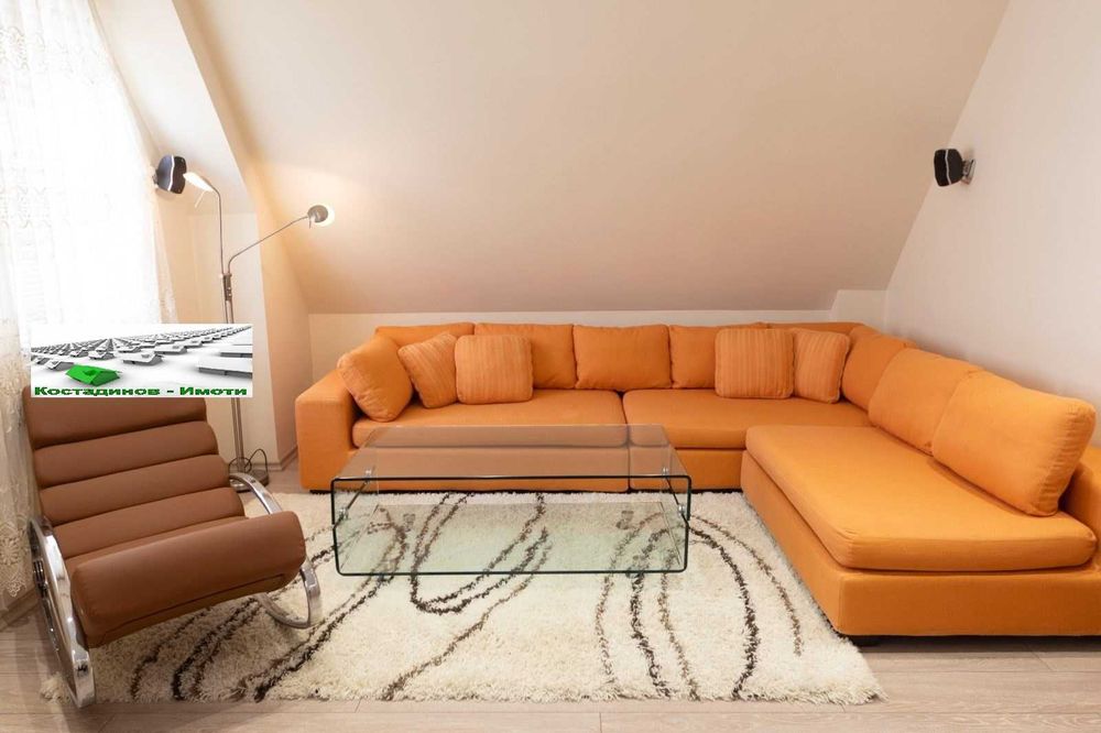 Дава се под наем Тристаен апартамент в Пловдив, Мараша - 118 кв.м за 722.67 € - Снимка #1