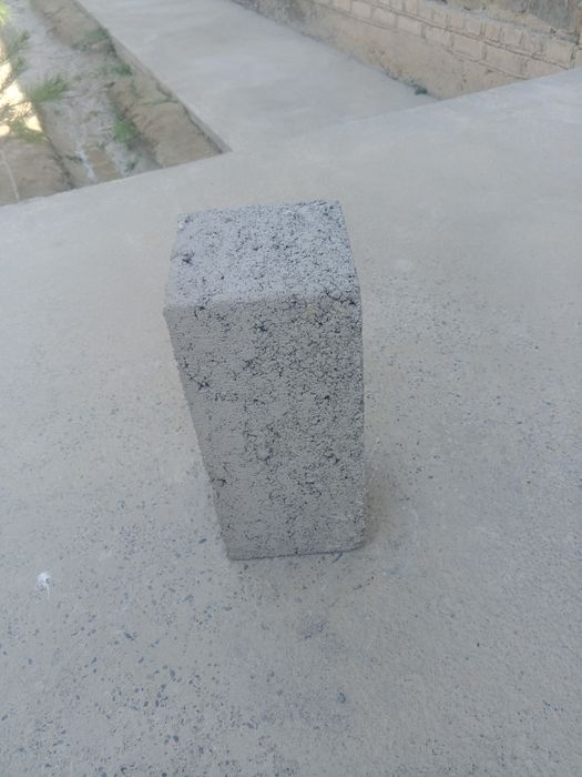 Jomboy shlaka blok