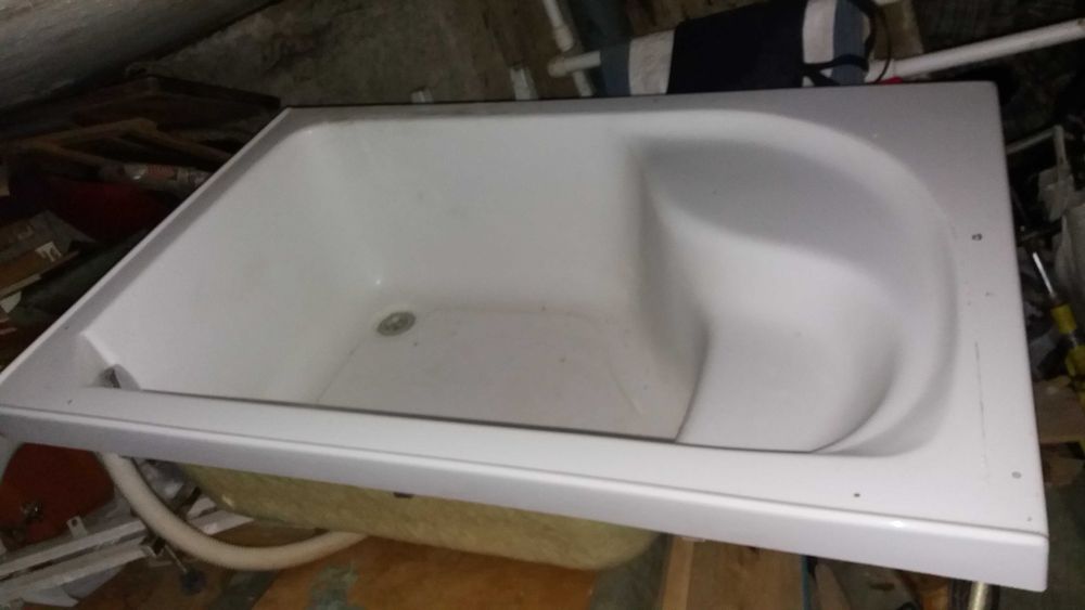 Продам поддон от душевой кабинки