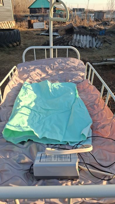 Продам после операционную кровать