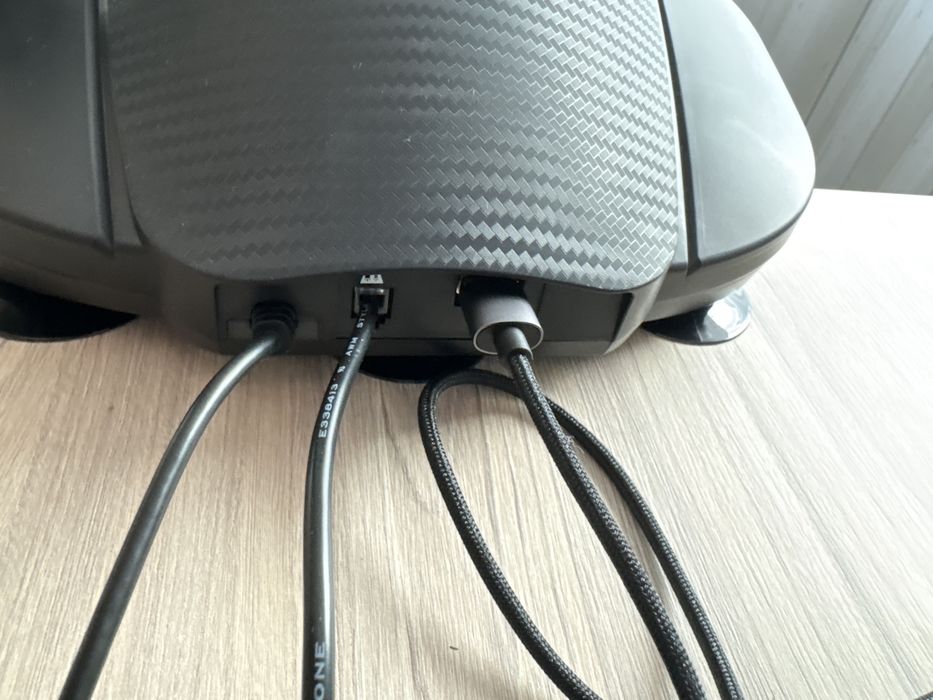 Volan de gaming Nitho Drive Pro V200 (schimbator de viteze+pedale+padele la volan) folosit foarte puțin