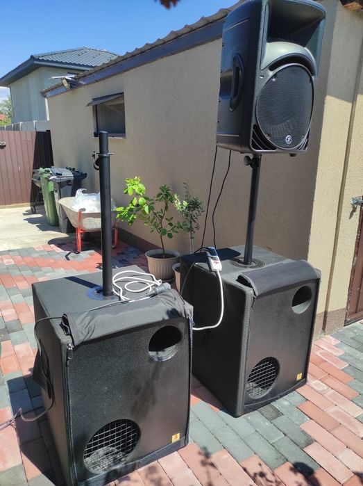 Vine doua mackie srm 450 v2 noi
