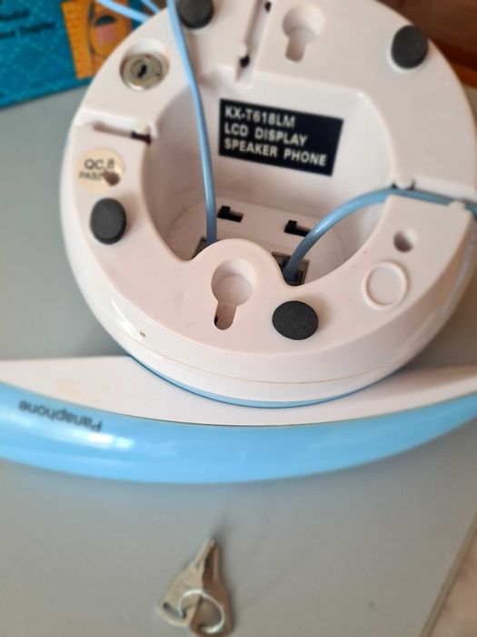 Стационарен телефон с копчета