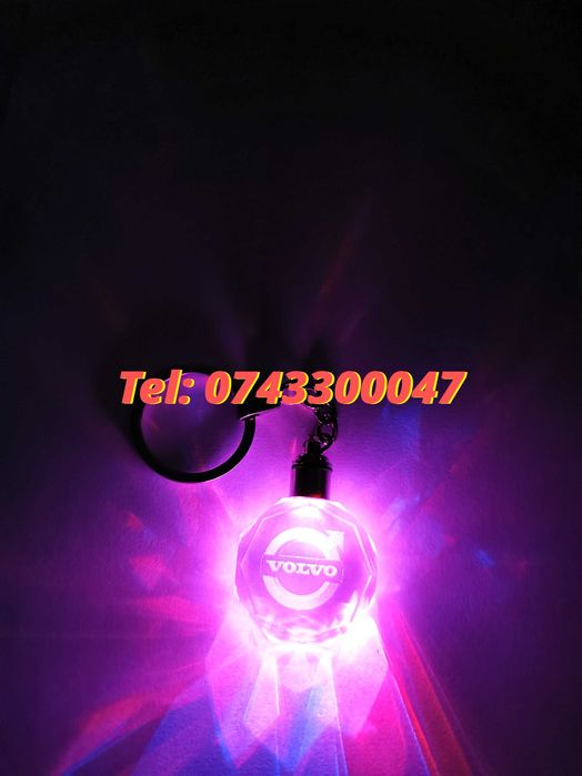 Breloc sticla cu led 6 culori Subaru
