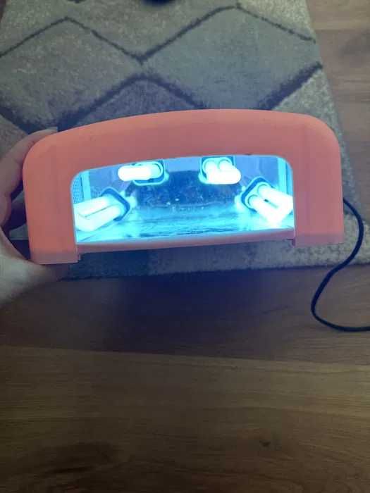 Lampat UV cu temporiator roz