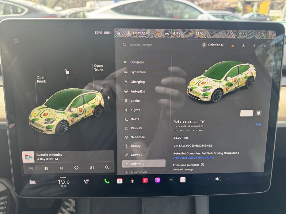 Tesla model Y Long range 12/2021 54000km carlig summon