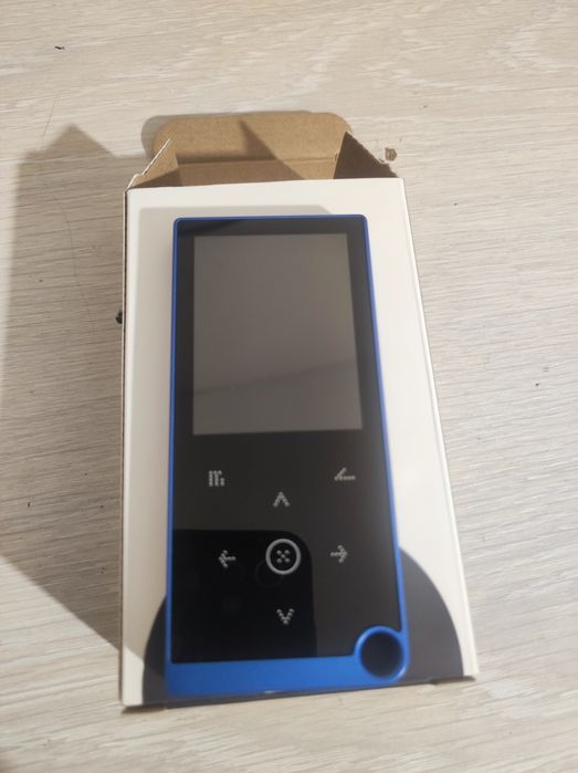 MP3 Player cu Bluetooth – NOU + Card Masiv 128 GB Inclus + Accesorii