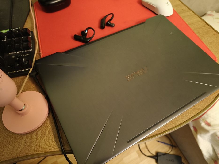 Laptop asus tuf fx504 ecran 120hz gtx 1050 ti i5 8300h
