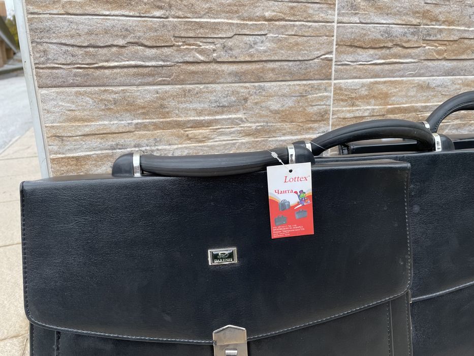 разпродажба за бизнес чанти