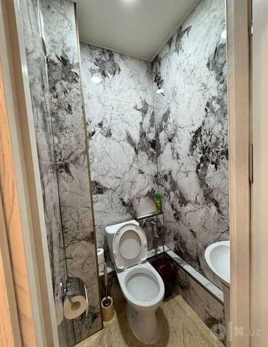 *Ц7/Цум 3ком квартира. Жемчуг,Метро Ойбек и  Космонавтов