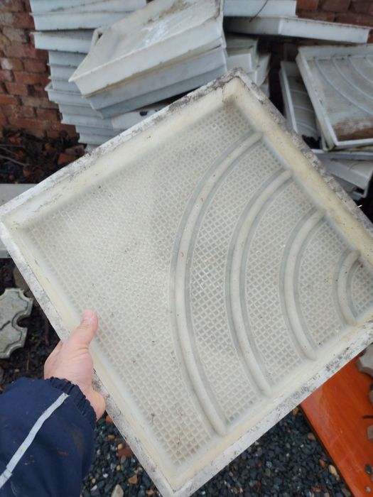 Калъпи за плочки