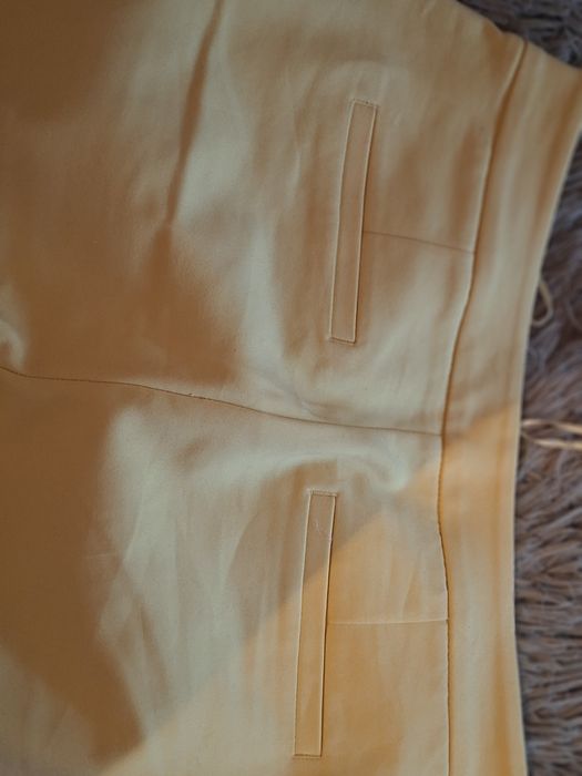 Vând pantaloni  de vara.