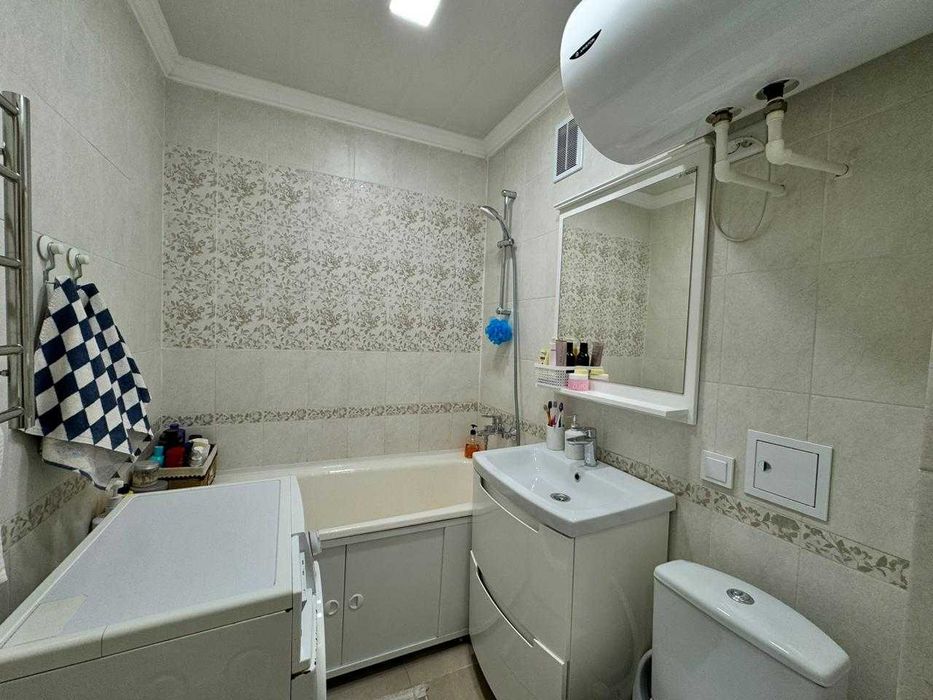 Продаём 2 комн. кв .- ул. Бакинская 39