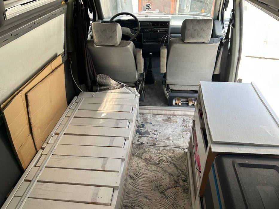 Автодом на базе фолцваген траснспатер