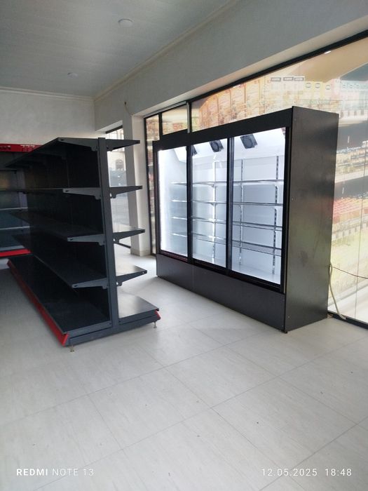 Витрина Шкаф холодильник Сотилади оптом нархлада