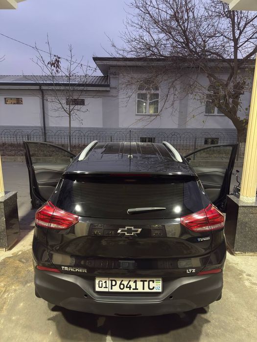 Tracker 2 LTZ 2024 Black