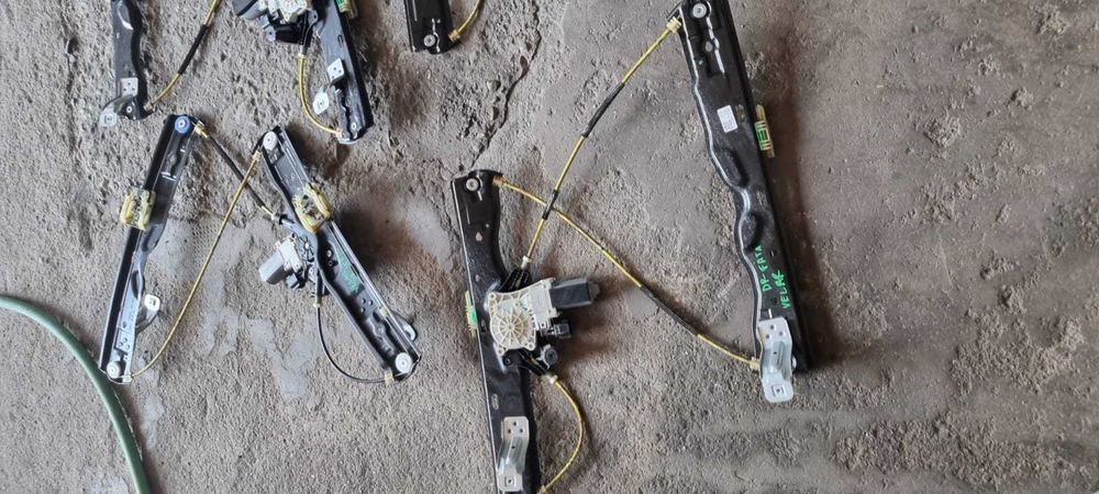 Macara usa fata spate stanga dreapta Range Rover Velar