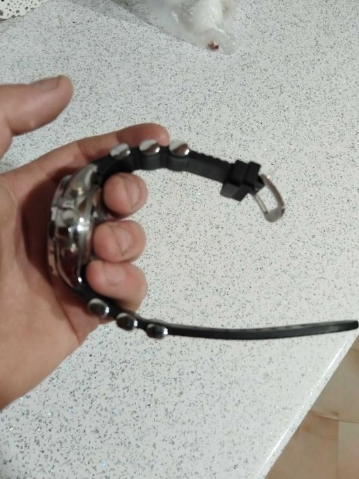 Продам наручные часы