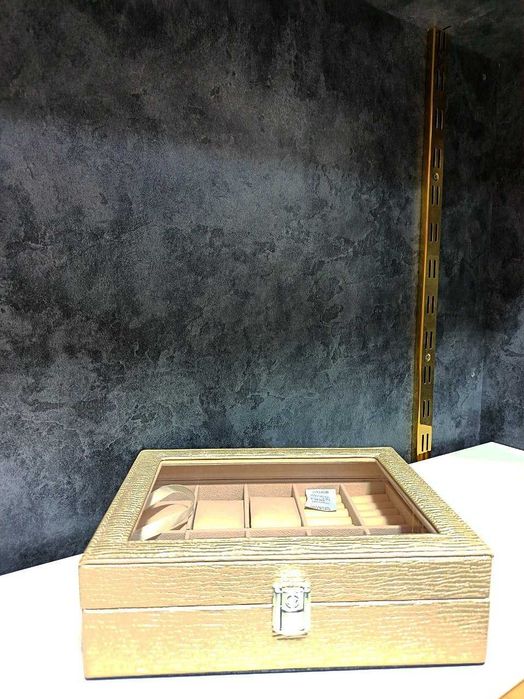 Подарочная шкатулка для часов — Элегантный футляр для 6 часов