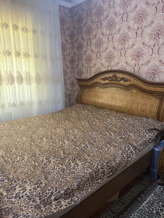 Хитой мебели сотилади