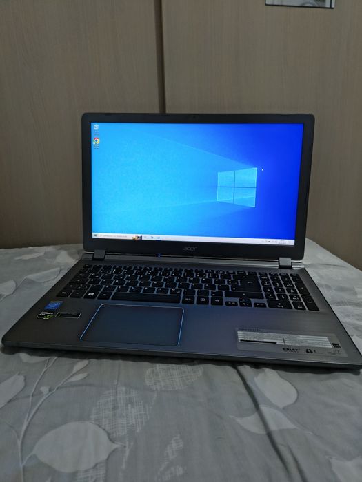 Vând laptop ACER