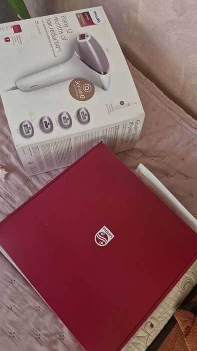 Philips Lumea IPL 8000 Series