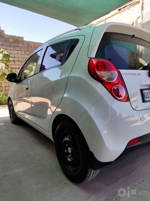 Chevrolet Spark 4 позиция автомат