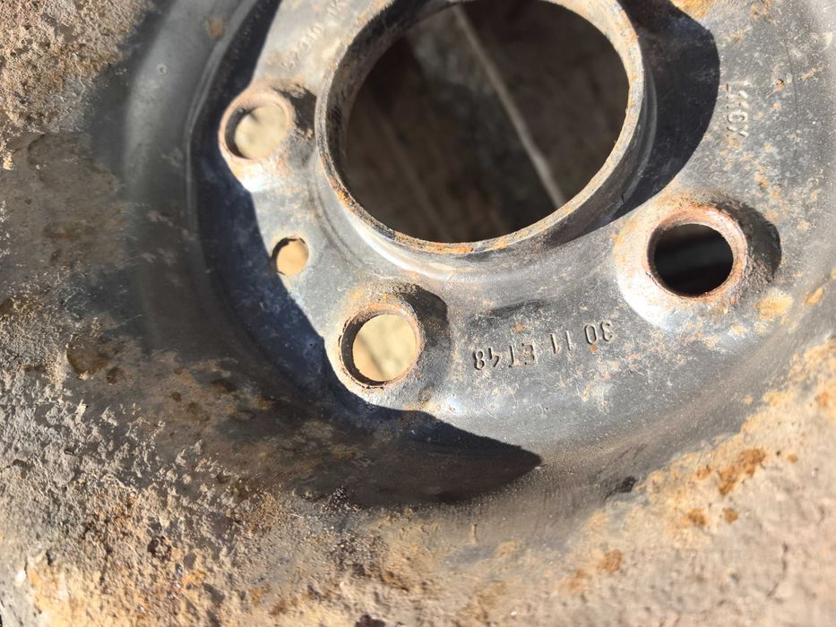 15 цола 5 х 114,3 мм Хюндай / КИЯ / Мазда / Митсубиши - 6 Инча / ЕТ 48