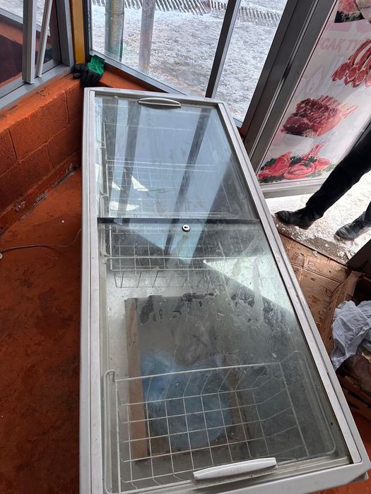 морозильнык в хорошом состояние