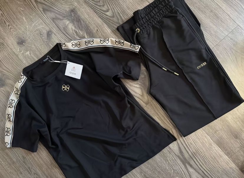 Compleu Guess marime M