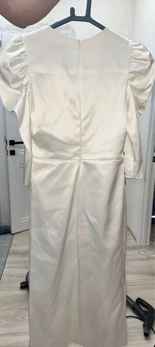 Платье вечерние.