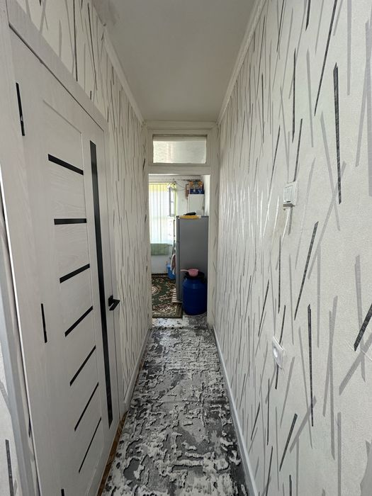 Dom satiladi 1 mikrayon 15/43 barliq qolayliqlarga iye remontlangan