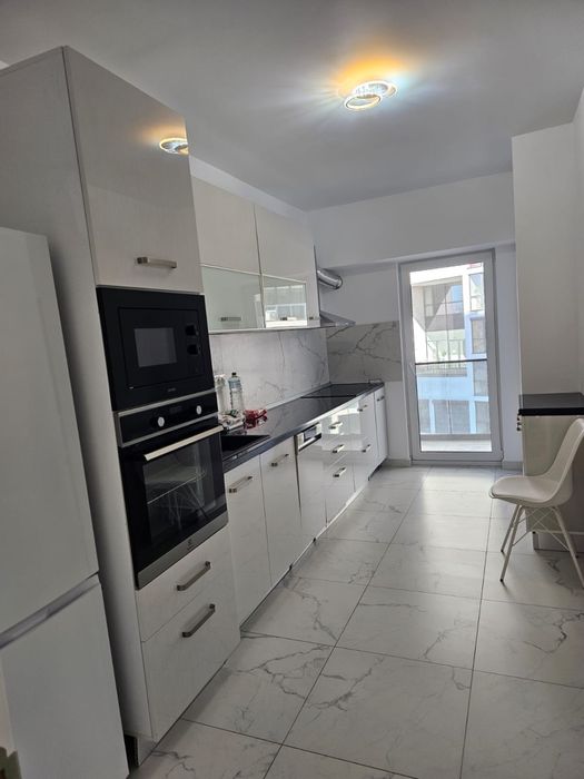 Inchiriez apartament cu doua camere Grand Via Lake View vedere la lac