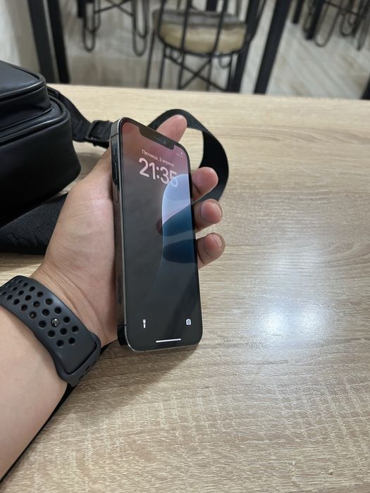 iPhone 12 pro 128gb..