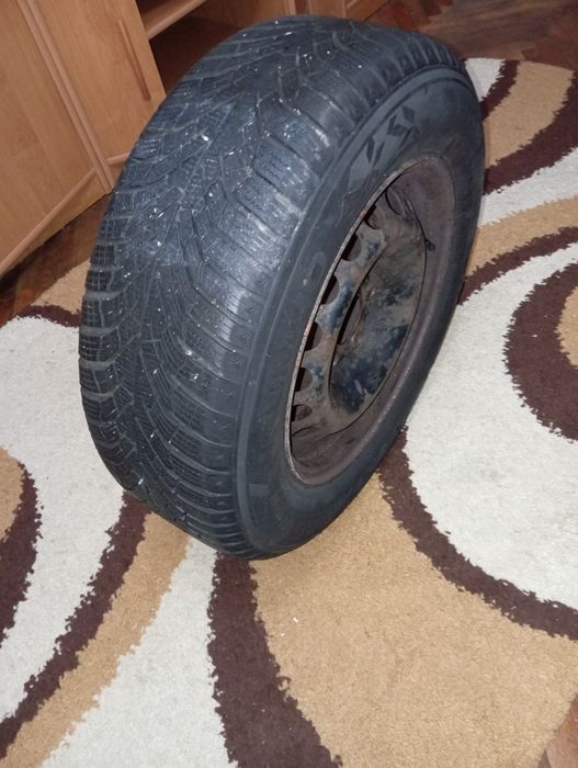 Vând Roți Iarna 205 65 R15