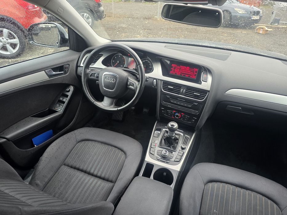 Audi A4 B8 S-Line 2.0 TDI Xenon/Navi