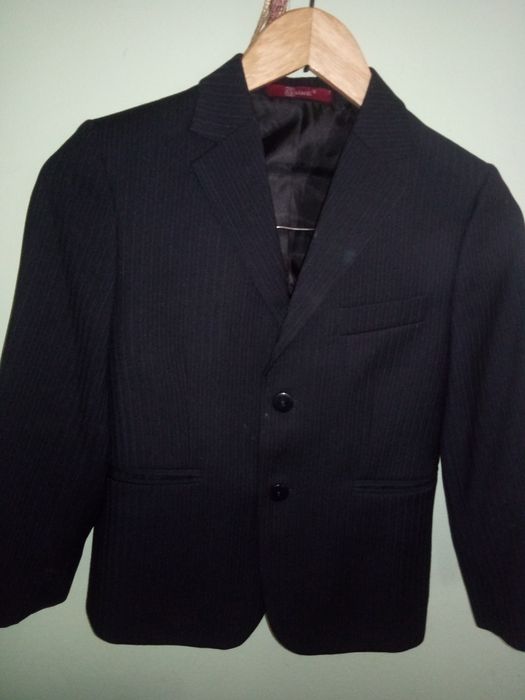 Продам костюм для мальчика