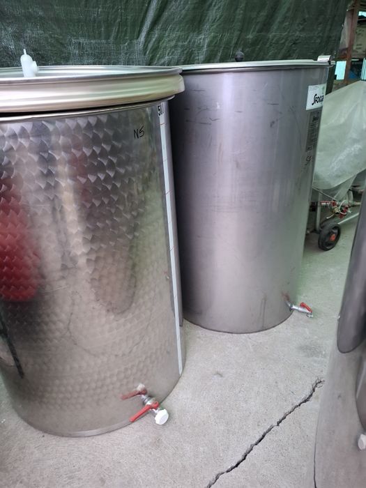 Butoi inox 500 l pentru vin