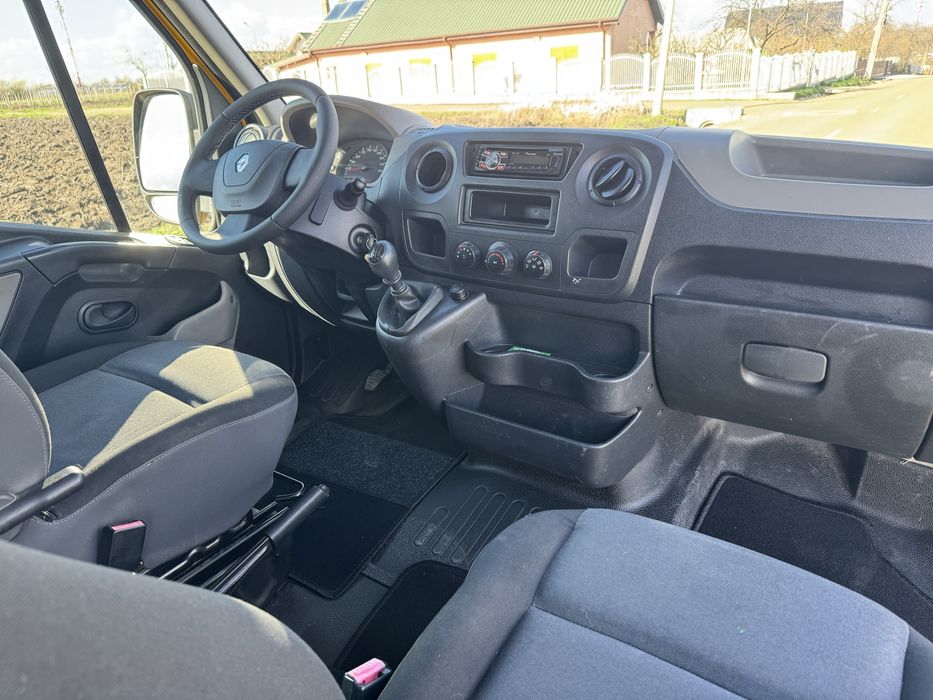 Renault Master III 2.3 dCI  6 locuri