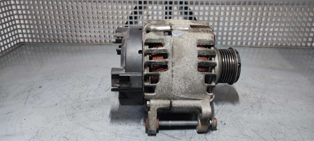 Alternator volkswagen vw passat b6 break CAY 1.6 tdi cod 03L903023B