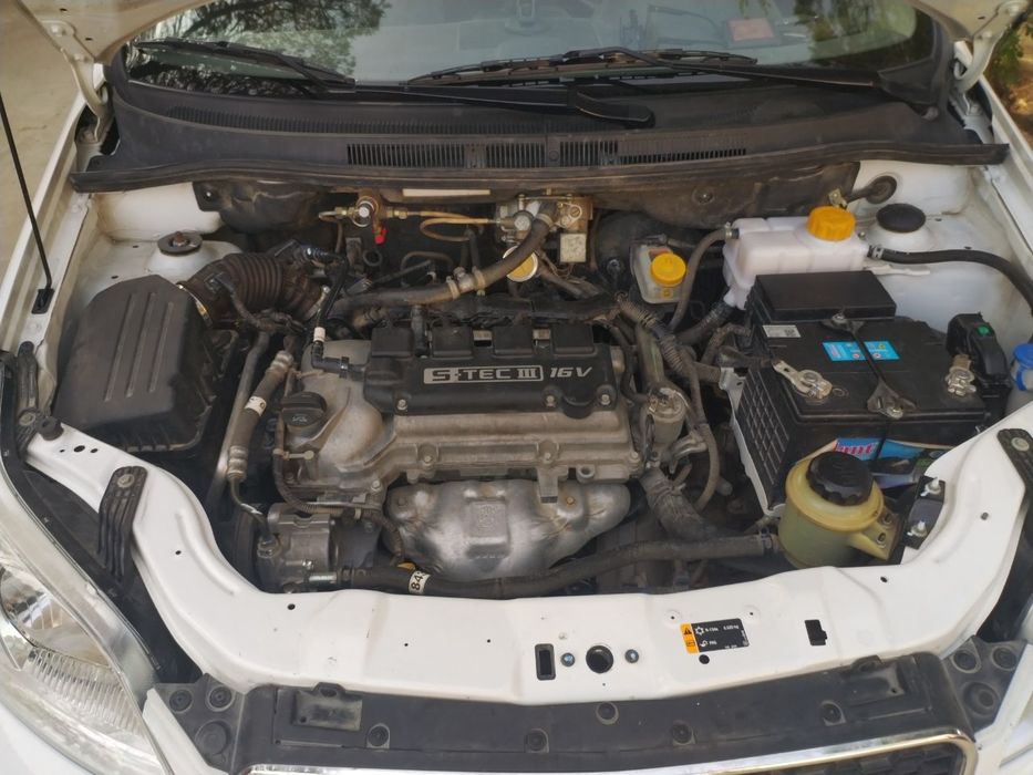 Нексия 3 сотилади срочно.Холати аъло. 2020 ташлаб чиқарилган