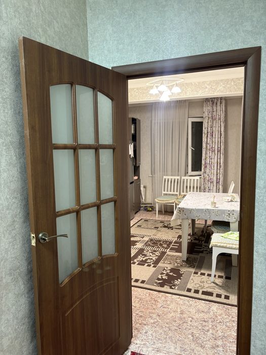 Двери межкомнатные б/у