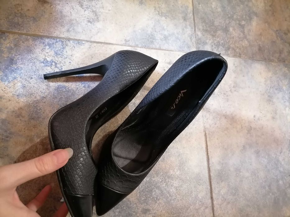 Дамски обувки на ток