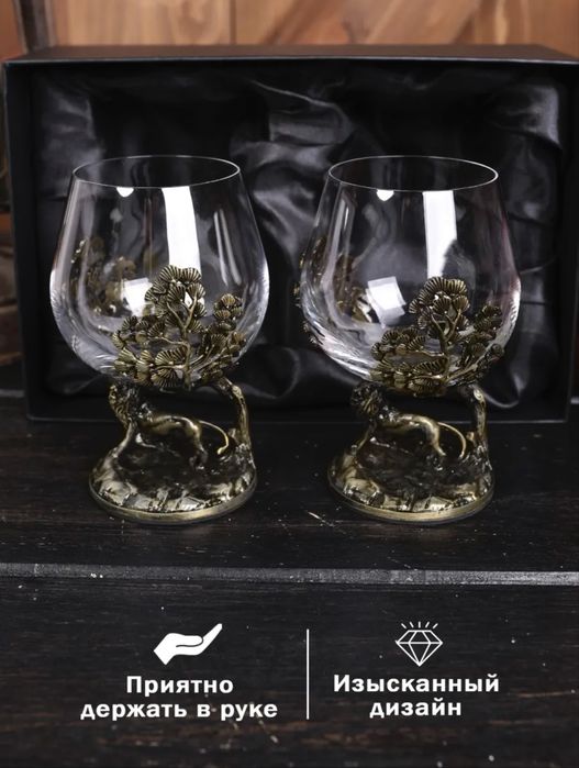 Продается 2 бокала со львами,ручная работа