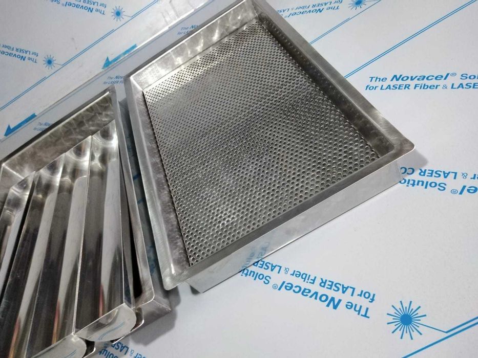 Mobilier inox, la comanda.