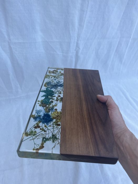 Луксозни дъски и плотове от масив и висококачествена епоксидна смола