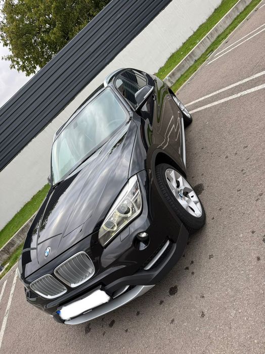 Vand BMW  X1 2013