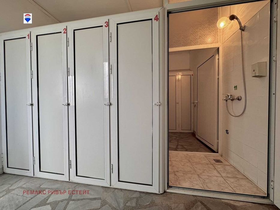 Продава се Промишлена сграда в Русе, Родина 1 - 346 кв.м за 1642 €/кв.м - Снимка #13