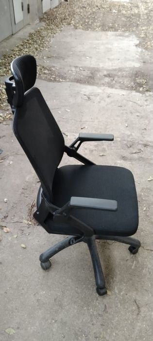 Продам кресло бу