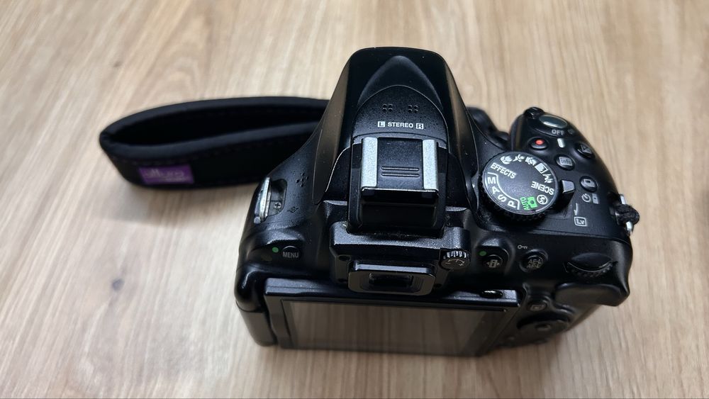 Aparat foto DSLR Nikon D5200 + obiectiv Nikkor 18-55mm, 59891 cadre